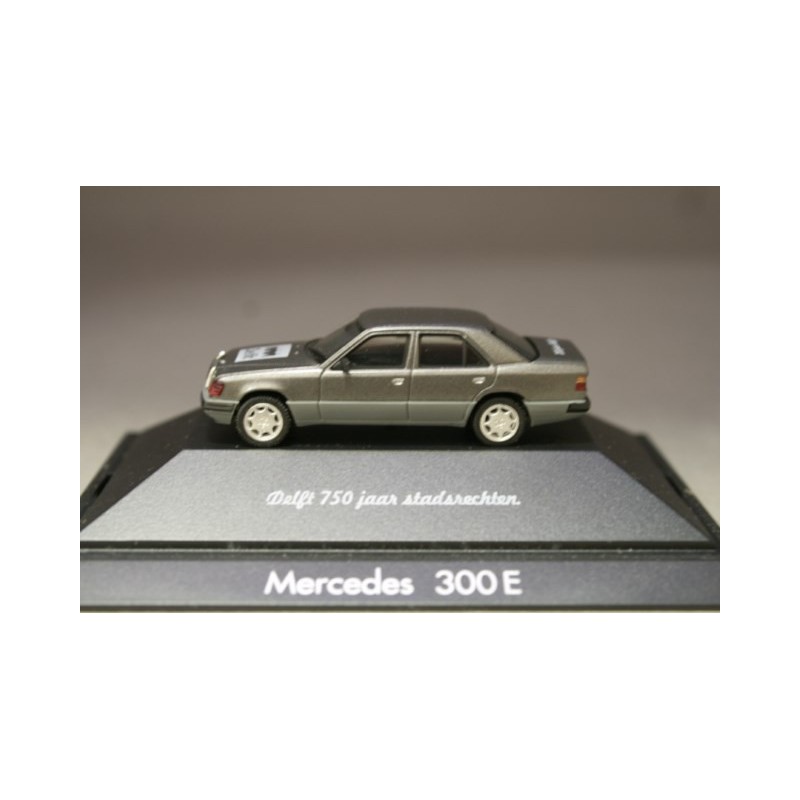 JV 0160 Herpa Mercedes 300 E