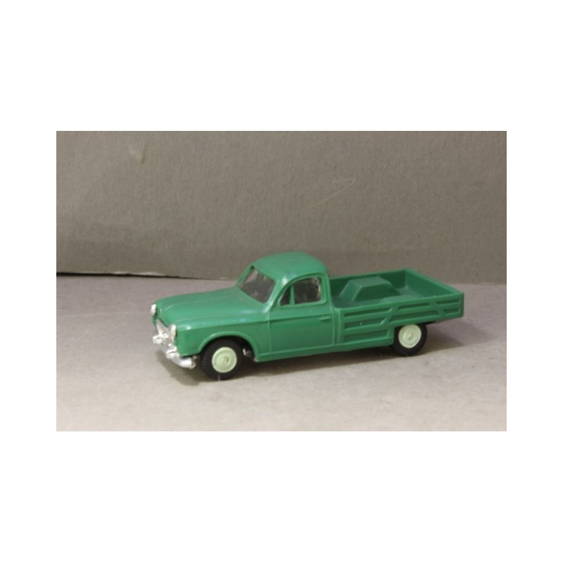 JV 0779 Peugeot 403